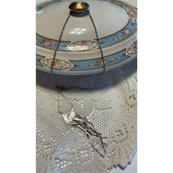 Vintage Silver Triangular Fringe Necklace Elegant 🌼💕 - Picture 5 of 9